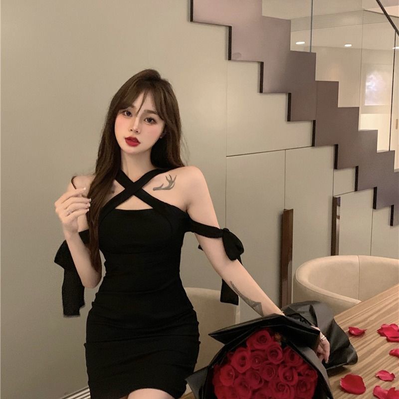 COZOK Đầm cổ yếm dáng ôm thời trang quyến rũ cho nữ