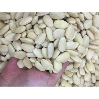 1Kg hạnh nhân bóc lụa sống