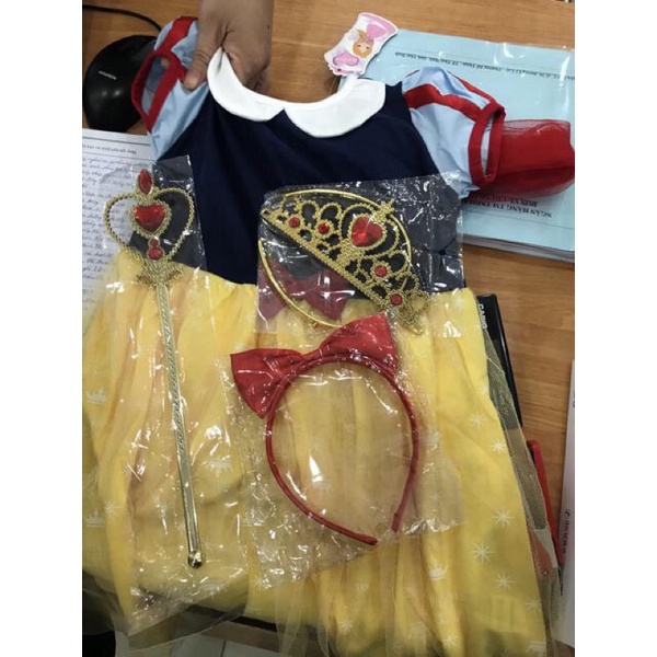 Váy công chúa bạch tuyết oder