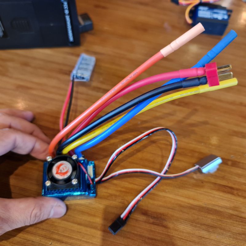 Phu kiện Xe Rc 1 : 10 ko chổi than esc 120a - motor 3660 - sevor- dumborc 6X -90km/h