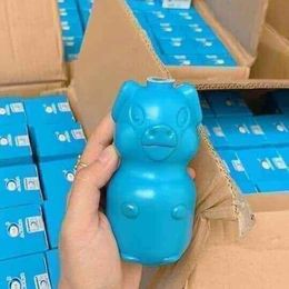 Chai thả bồn cầu diệt khuẩn khử mùi hôi hình lợn - lọ thả bồn cầu mới