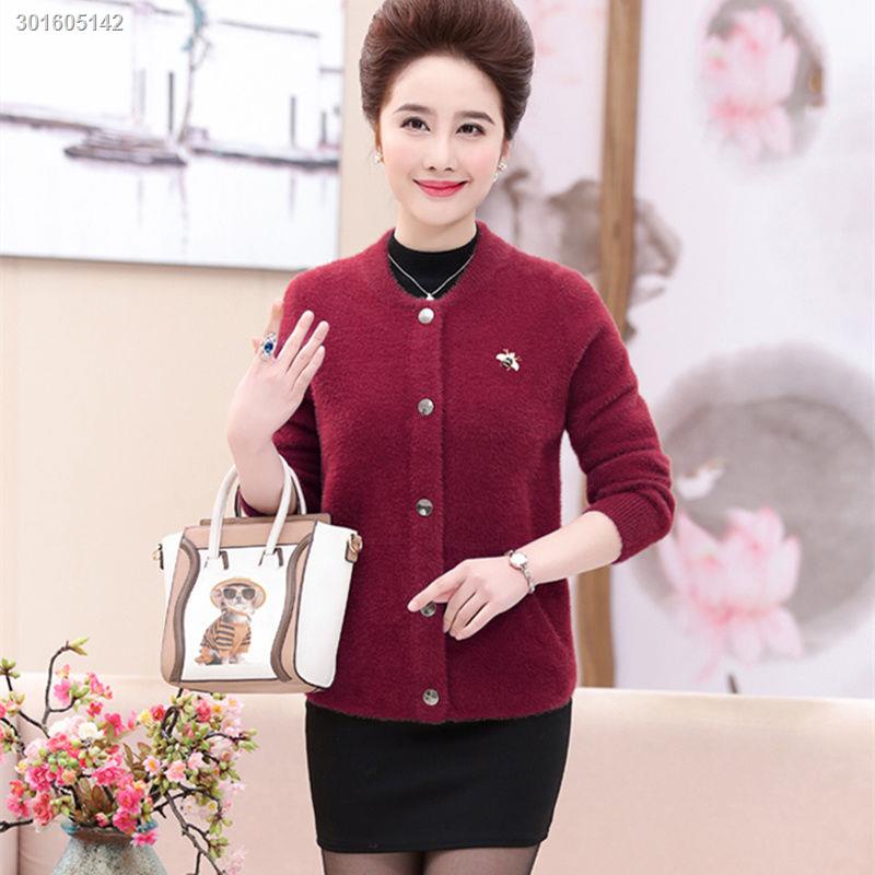 Middle-aged and elderly autumn and winter clothing imitation mink fleece sweater jacket women short middle-aged mothers knit cardigan loose Korean version