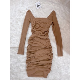 Đầm body nhúng cổ U