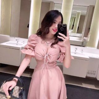 Đầm xòe tay phồng dây rút