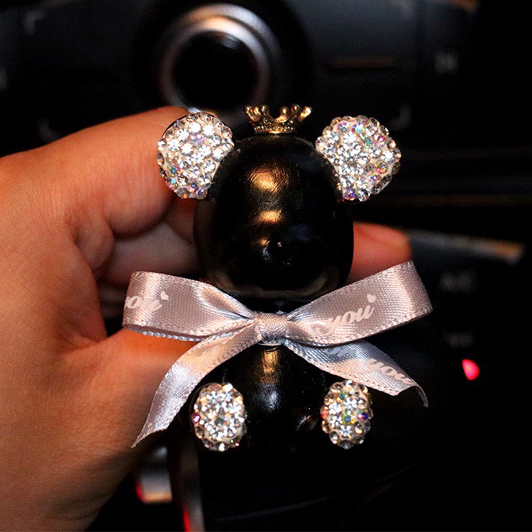 Trang Trí Khe Gió Điều Hòa Nước Hoa Gấu BearBrick Đính Đá Xe Ô Tô - Nước Hoa Ô Tô