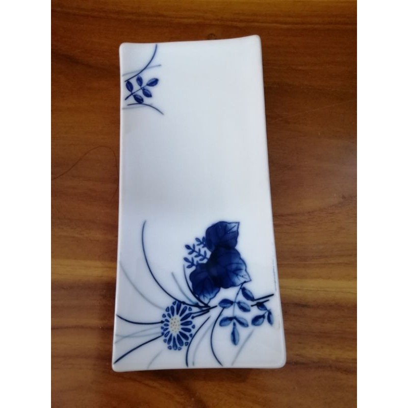 Dĩa sứ chữ nhật