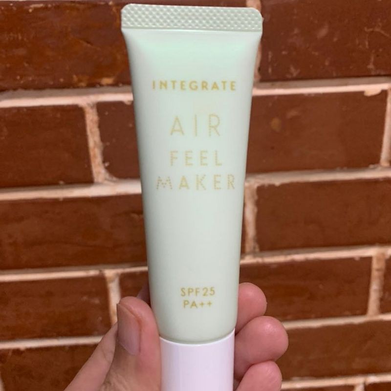 Kem nền integrate SHISEIDO air feel maker màu xanh