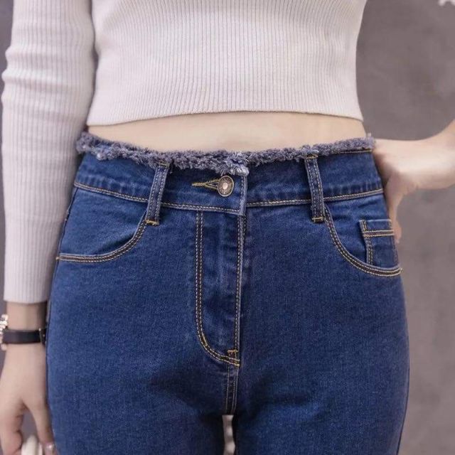 Jean xẻ gấu