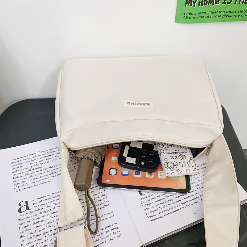 Túi đeo chéo Prettyzys phong cách Hàn Quốc 2022 sức chứa lớn cho nữ