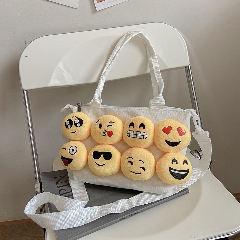 Túi đeo chéo phong cách đường phố cá tính