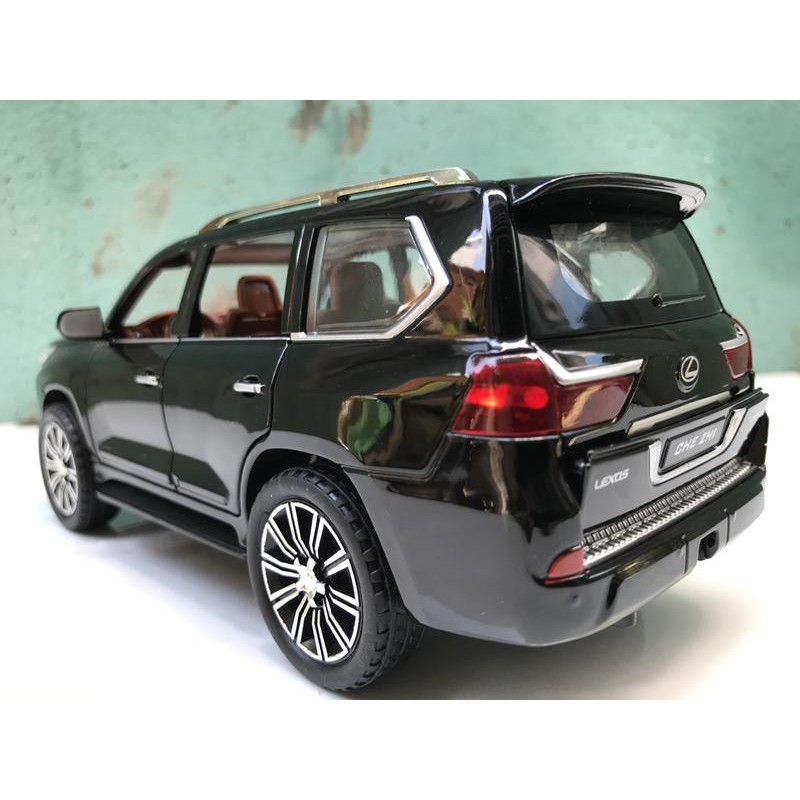 Mô hình xe ô tô  LEXUS LX570 2020 1:24