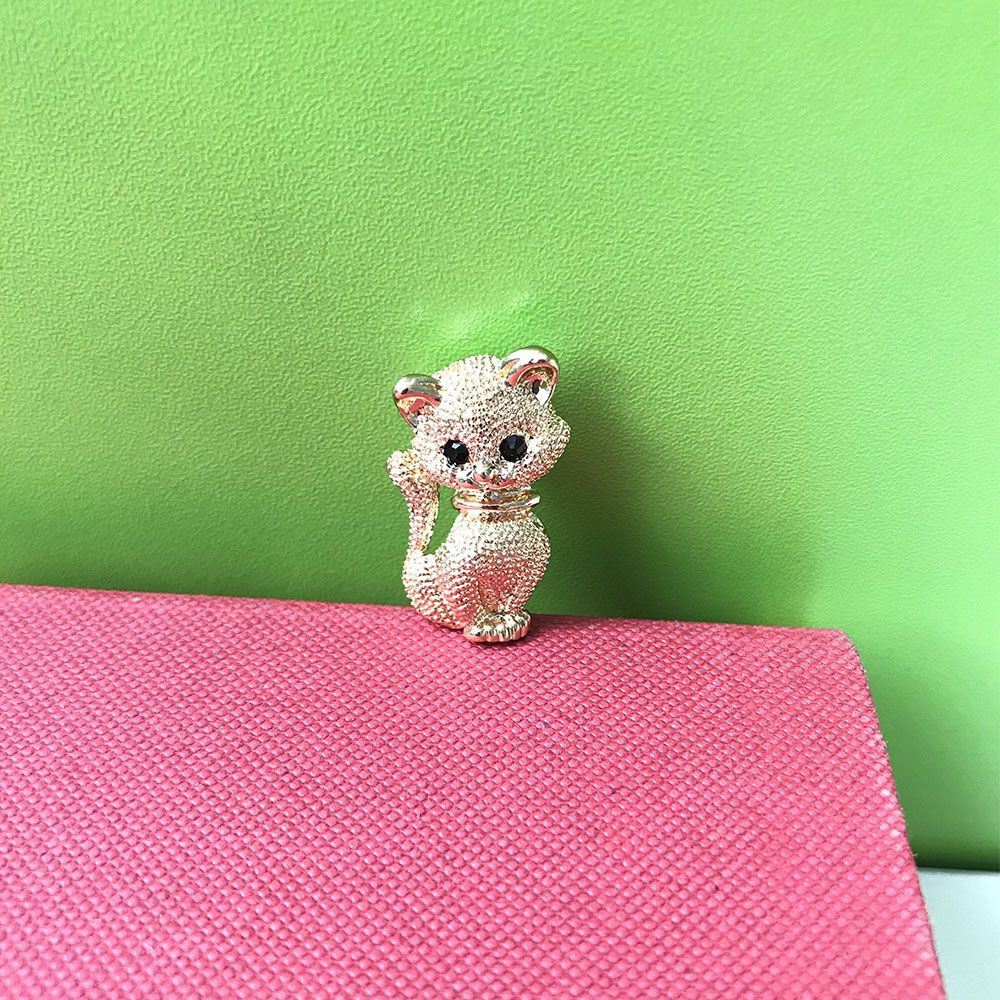 Lovely Fashion Jewelry Women Lapel Pin Badge Metal Brooches Scarf Pin