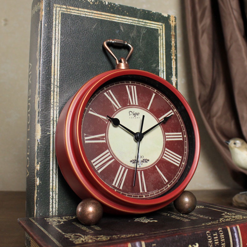 Đồng Hồ Báo Thức Để Màu Đỏ Trang Trí Phong Cách Cổ Điển Retro