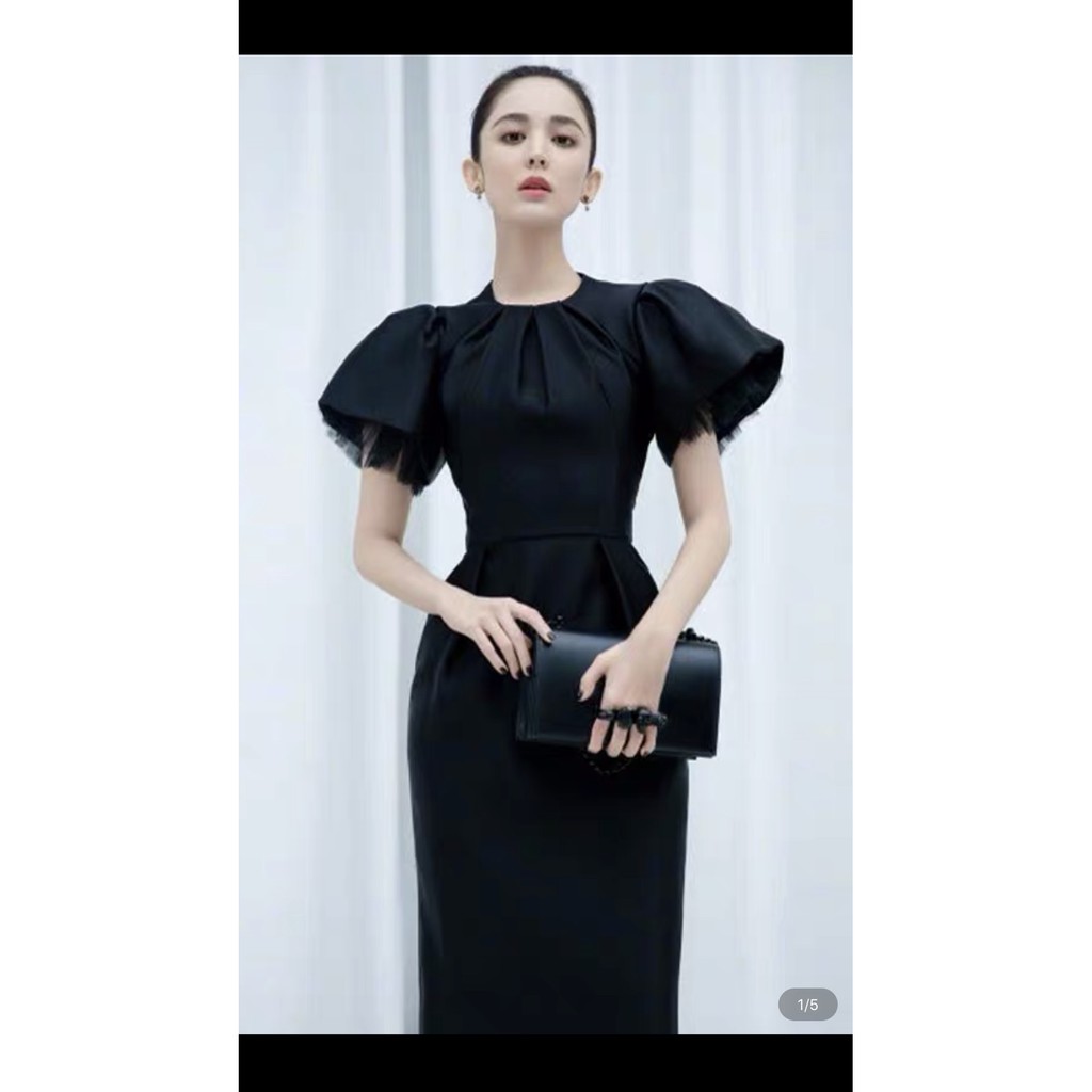 Đầm phi Tafta phối lưới tay