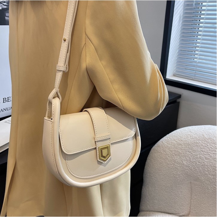 Túi xách nữ đeo chéo chất da dày dặn size 21 cm thời trang Hàn Quốc Capucha T196