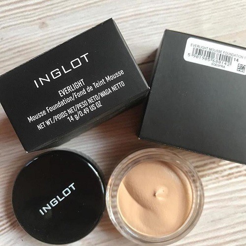 Kem nền dạng Mousse mỏng nhẹ Everlight Mousse Foundation Inglot (14g)