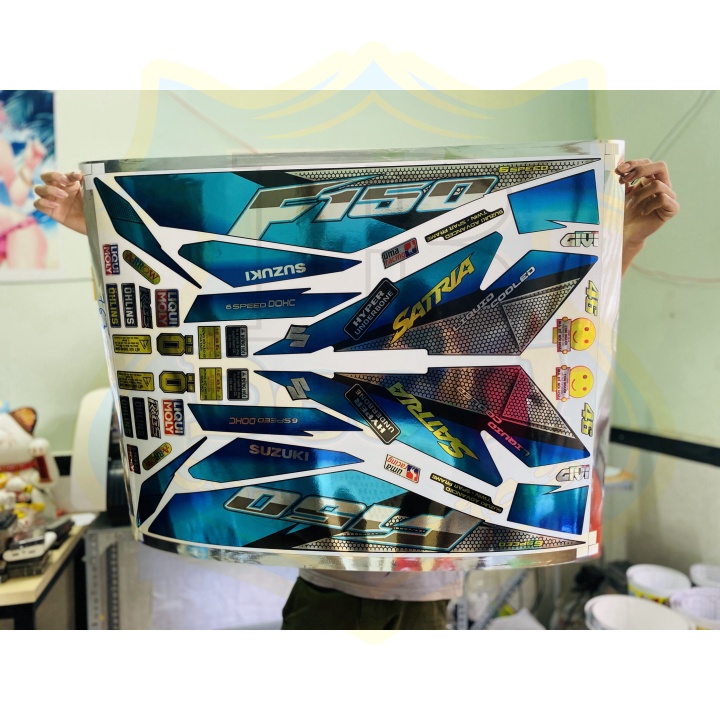 ( Quí khách vui lòng mang ra tiệm cho thợ dán ) Tem satria fi tổ ong xanh đen Crom cao cấp