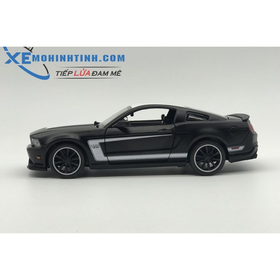 Xe Mô Hình Ford Mustang Boss 302 1:24 Maisto (Đen Trắng)