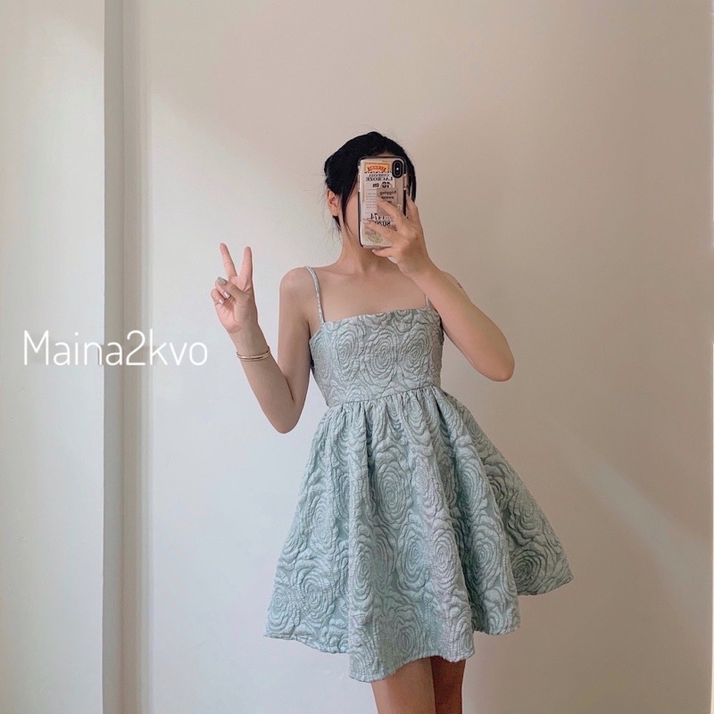 Váy hai dây hở lưng thắt nơ 2 màu xinh