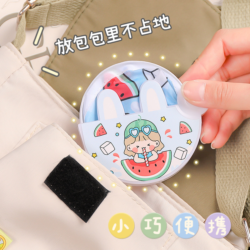 Quạt Xếp Vải Mini Hình Tròn In Hoạt Hình Nhật Bản Dễ Thương Cho Bé Gái
