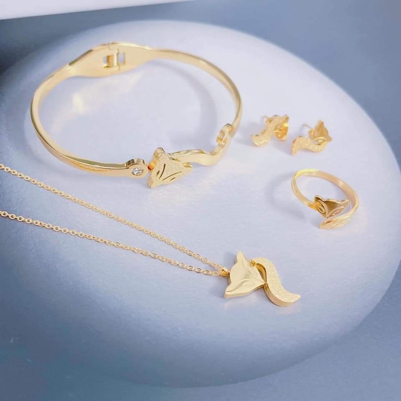 Nhẫn hồ ly titan mang không đen, không phai màu. May mắn, bình an, hạnh phúc 034.15