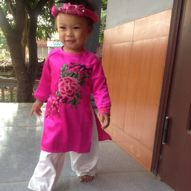 Áo dài bé gái