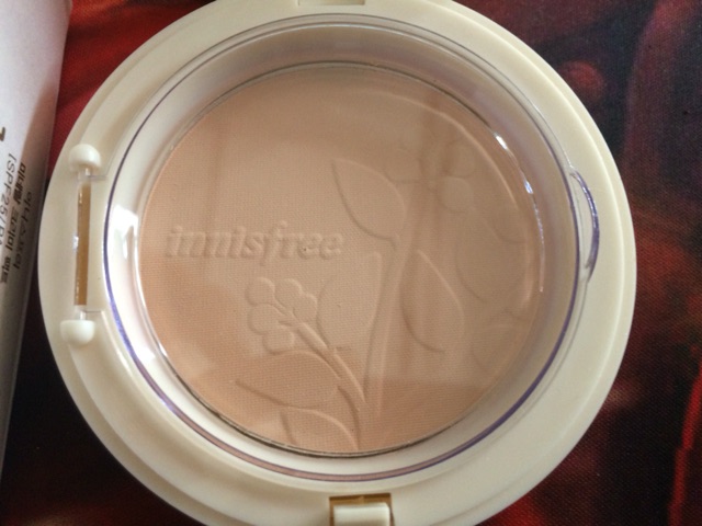 Phấn phủ Innisfree mineral ultrafine pact SPF25 PA++