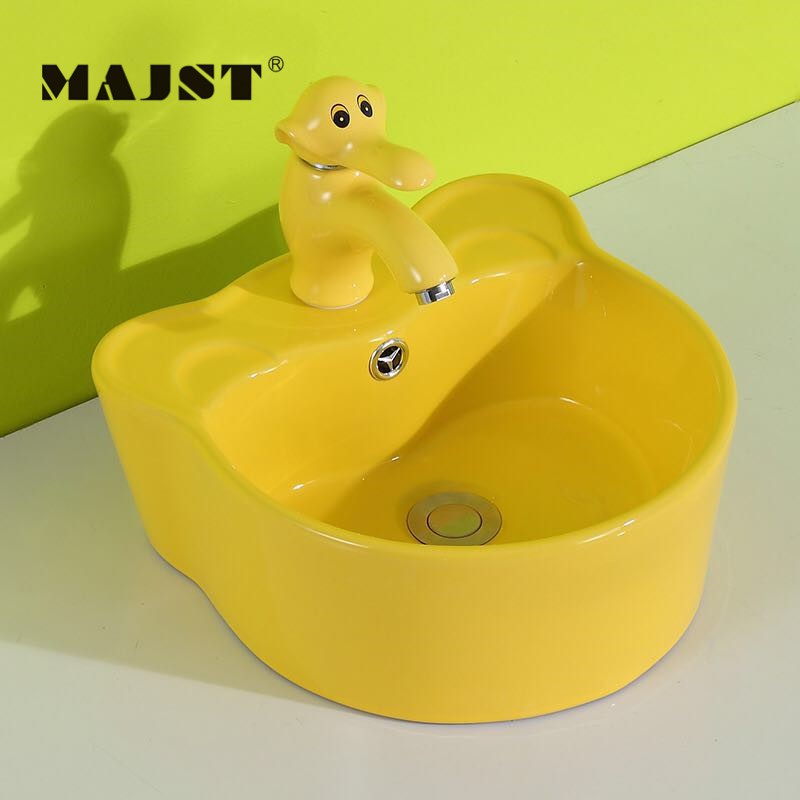 Chậu rửa tay tai gấu trẻ em, Lavabo tai gấu trẻ em MAJST