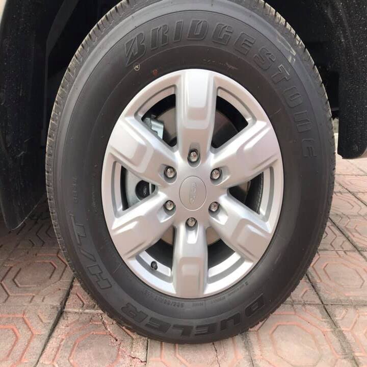 Logo chụp mâm, ốp vành la zăng bánh xe ô tô Ford Everest 2016 trở lên và Ford Ranger, đường kính 70mm