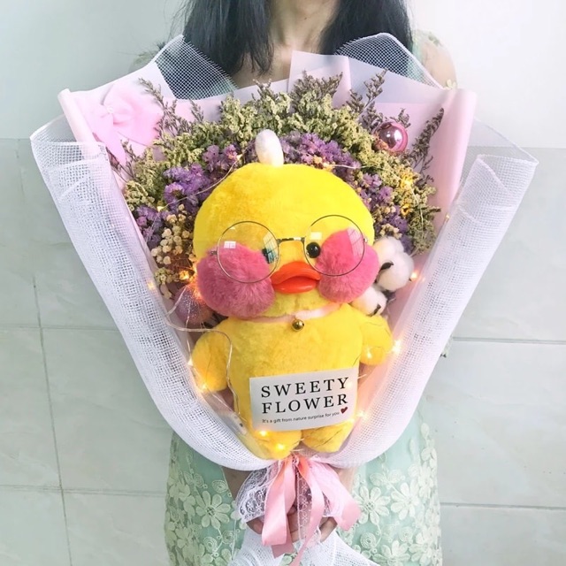 Gấu vịt bông má hồng kèm hoa khô 😍