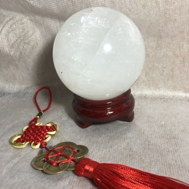 QUẢ CẦU PHONG THỦY T.A MÀU TRẤNG ĐƯỜNG KÍNH 10CM