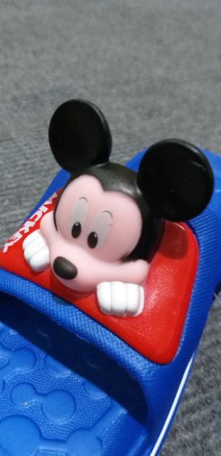 Dép quai ngang mickey bé trai