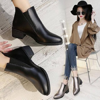 Bốt cổ thấp