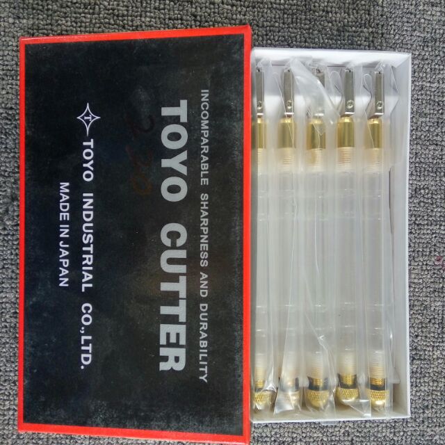 Dao cắt kính toyo