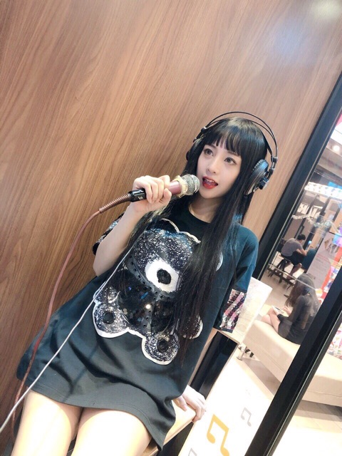 Áo thun tay lỡ gấu | BigBuy360 - bigbuy360.vn