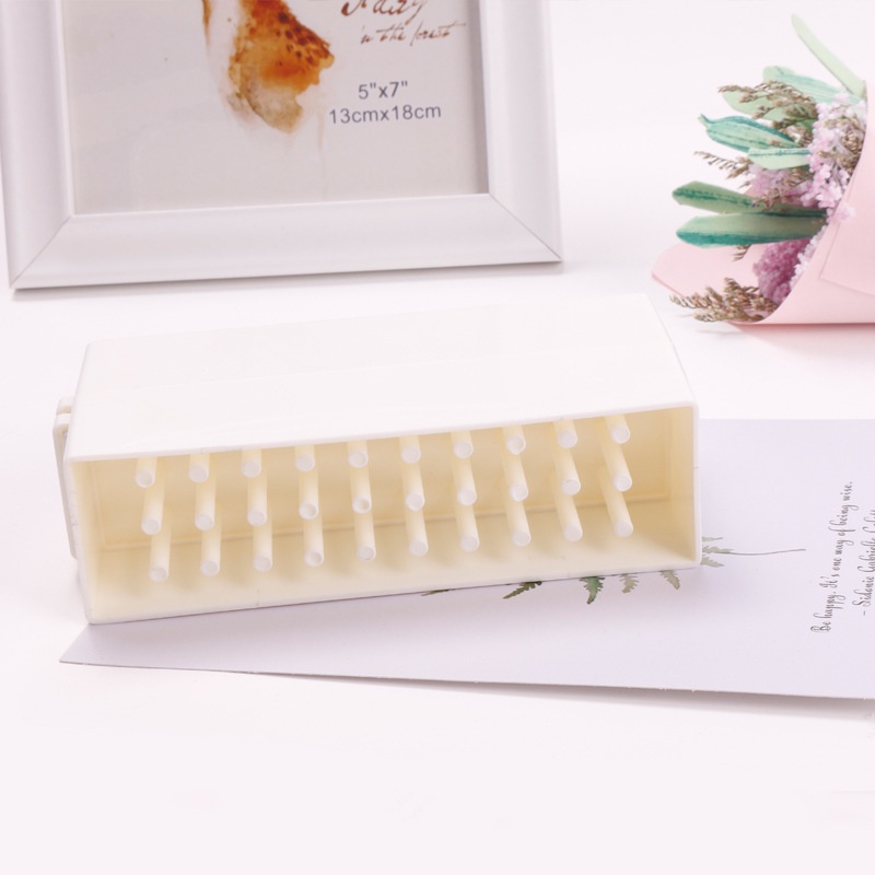 Hộp Nhựa 30 Lỗ Đựng Mũi Khoan Móng Tay Nhỏ Gọn