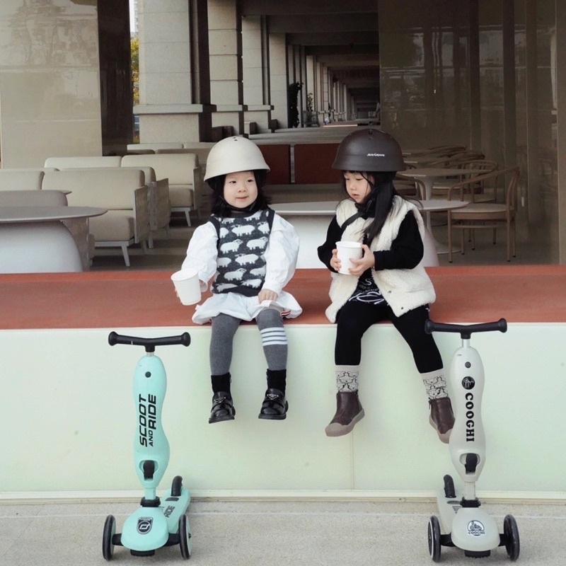 Xe scooter 3 in 1 Cooghi Velo Kids cho bé 1-5 tuổi kết hợp chòi chân có cần đẩy, đèn LED