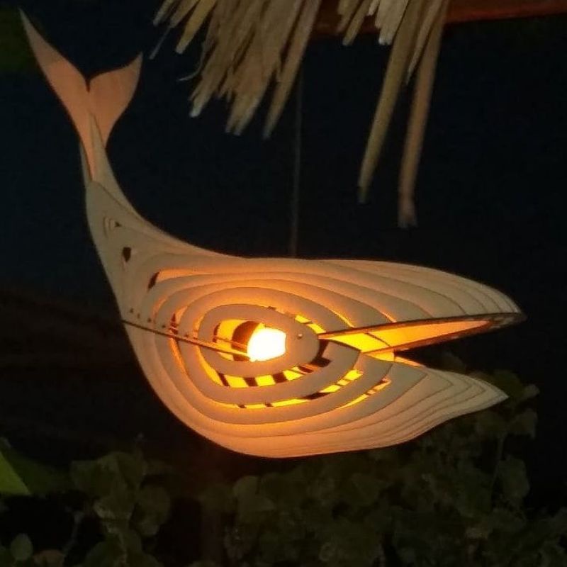 Đèn trang trí phòng khách,phòng ngủ,quầy bar cafe bằng gỗ kiểu dáng cá voi LP0711