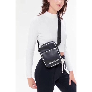 Túi đeo chéo Adidas DH6001
