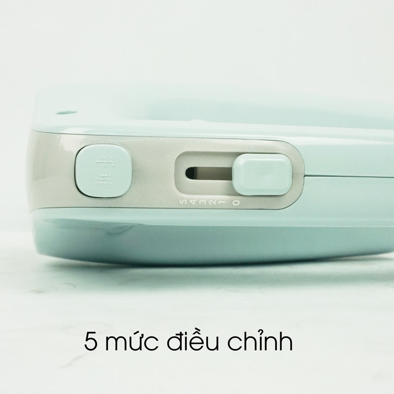 Máy đánh trứng mini cầm tay Bear DDQ-B02P5 công suất 125W có 5 tốc độ điều chỉnh