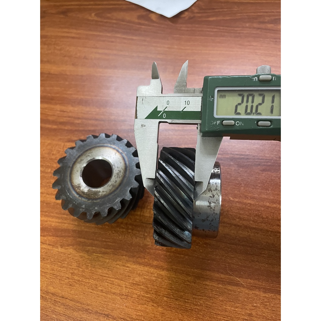 Bánh răng nghiêng ăn khớp 90 độ-Z20m2