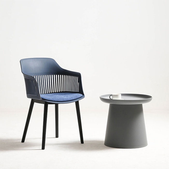 Ghế nhựa đúc dựa lưng đệm vải nỉ nhung decor phòng ăn, quầy bar gia đình - Ghế ngồi coffee uống trà đơn giản hiện đại