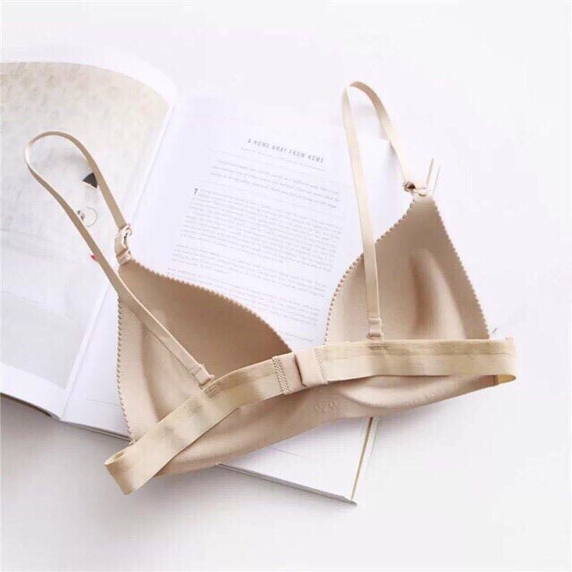 Áo ngực không đường may có nút cài phía sau và đệm nâng ngực quyến rũ cho nữ - Bra Đúc Su 601 Đệm Đẩy Ngực BR05 | BigBuy360 - bigbuy360.vn