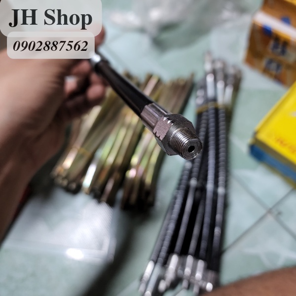 dây bơm mỡ có lò xo, có đầu bơm mỡ