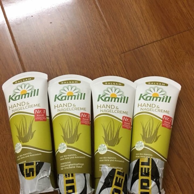 Kem dưỡng da tay Kamil
