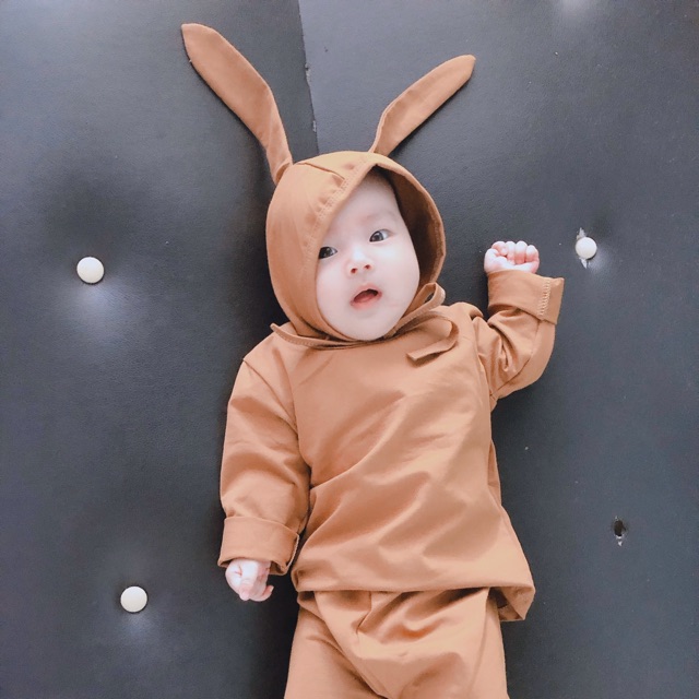 bộ đồ tai thỏ cho bé yêu