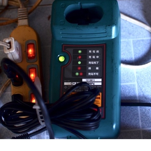 Sạc pin nhanh makita Nhật bản  Chính hãng Sale rẻ