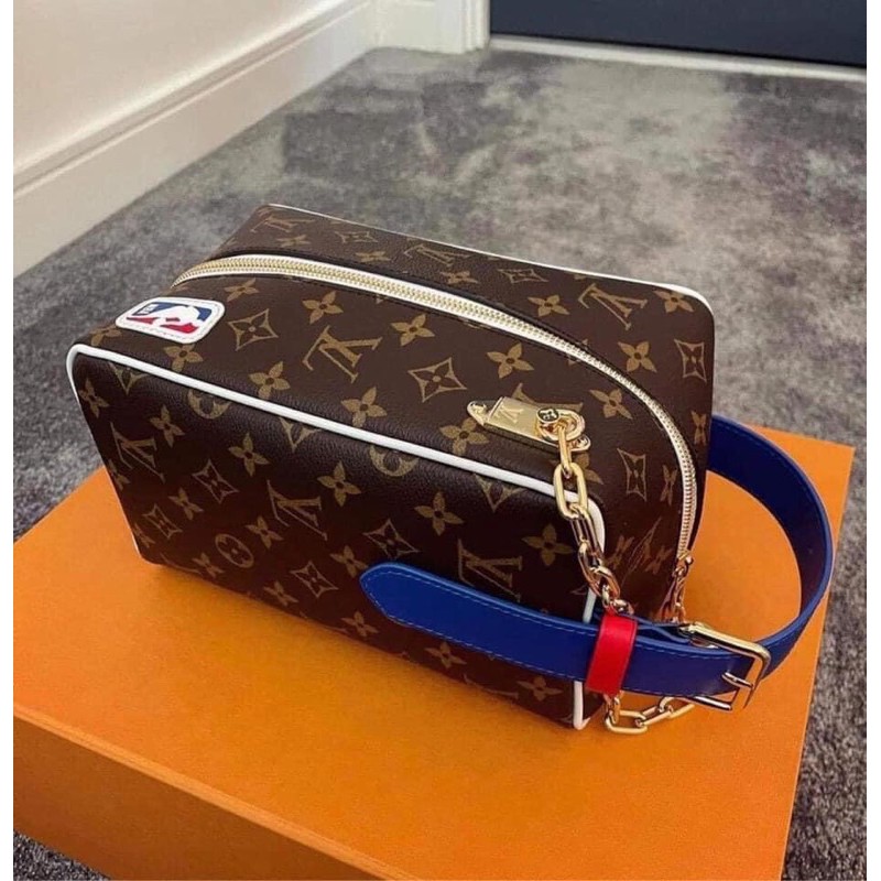 TÚI DA NAM LV4809 NBA CLOAKROOM DOPP KIT SIZE 24 DA THẬT FULLBOX