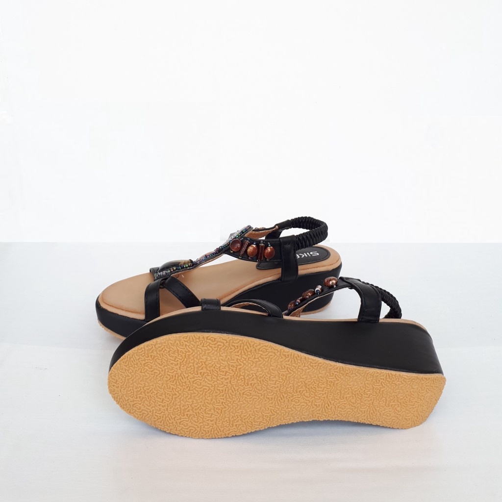 Giày sandal quai chéo Siketu đính hạt sang trọng, đế xuồng cao 5cm (size 38, 39)