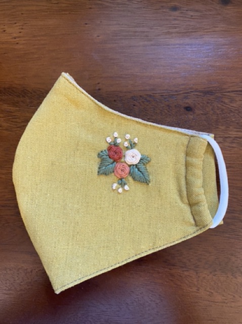 [Mã FAMAYFA2 giảm 10K đơn 50K] Khẩu trang vải linen 3 lớp thêu tay - Hand Embroidered Linen Face Mask | BigBuy360 - bigbuy360.vn